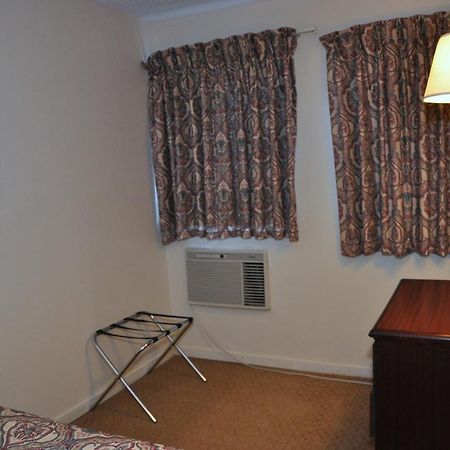 Merrimac Inn & Suites Williamsburg Ngoại thất bức ảnh