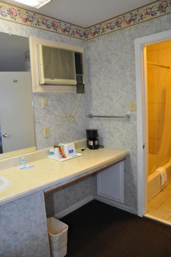 Merrimac Inn & Suites Williamsburg Ngoại thất bức ảnh