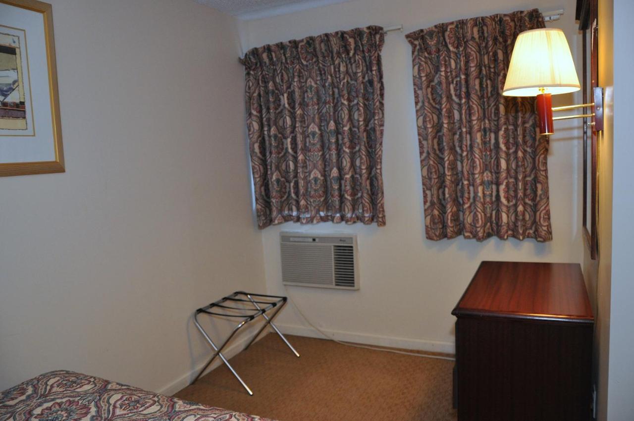 Merrimac Inn & Suites Williamsburg Ngoại thất bức ảnh